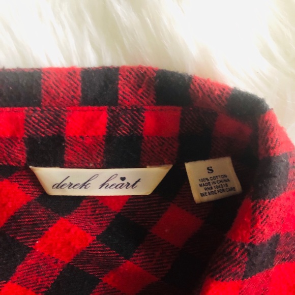 🛑SOLD🛑Red Buffalo Check Flannel Button Down - Picture 4 of 5